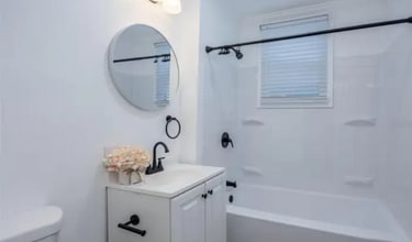 Building Photo - 750 8th St