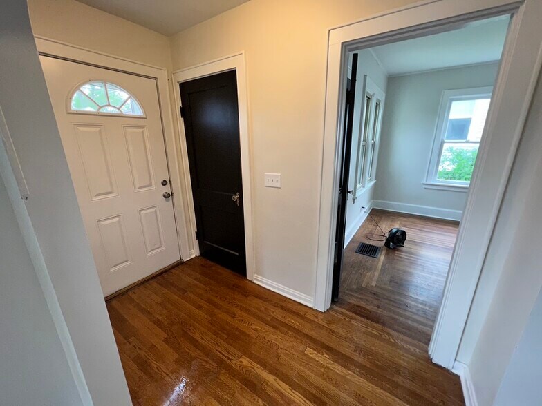 Entrance & View of Bedroom #2 - 6816 Park Ave