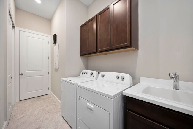 Building Photo - 18009 Northwood Pl