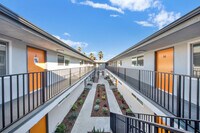 Building Photo - Belmont Manor Apartments