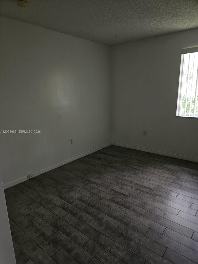 Building Photo - 15721 SW 137th Ave