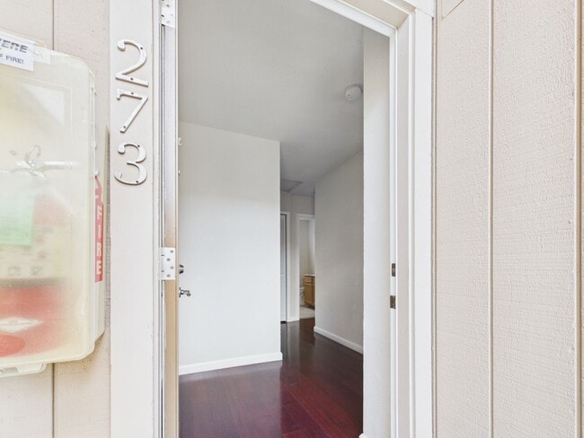 Building Photo - 2 Bedroom Condo at Kimberly Place in Monterey