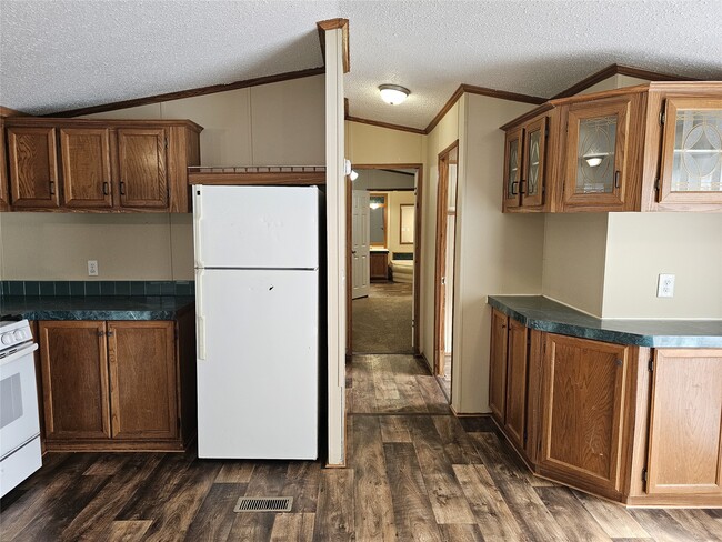 Building Photo - 827 Gregs Way