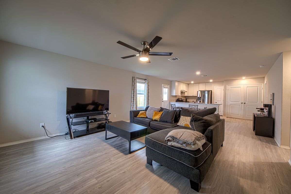 Building Photo - 14014 Homestead