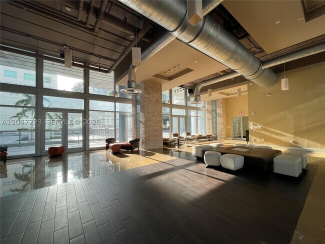 Building Photo - 690 SW 1st Ct