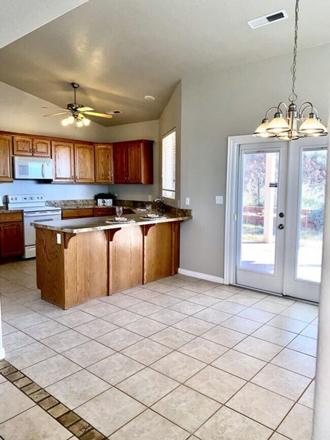 Building Photo - 3 Bedroom Home With Valley Views In St. George