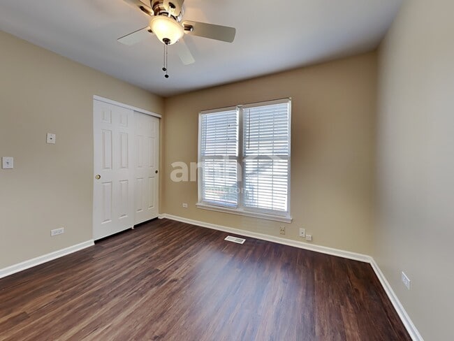 Building Photo - 161 Brookwood Ln W