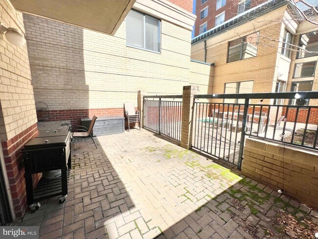 Building Photo - 3830 9th St N