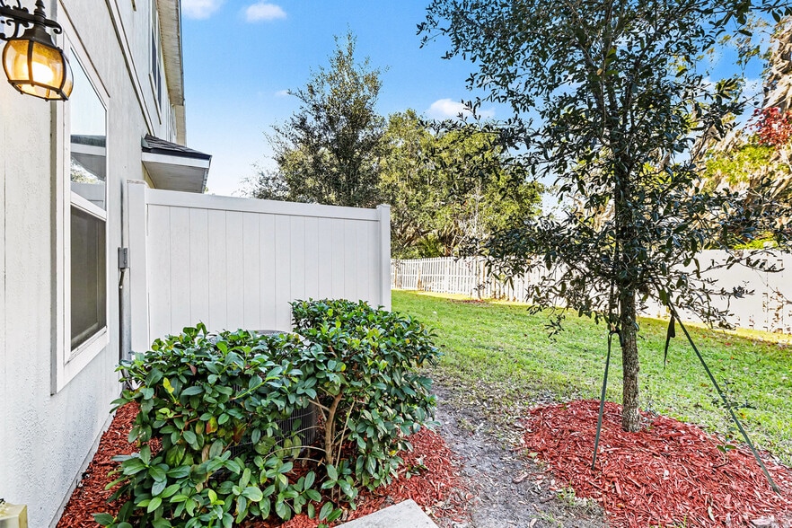 Building Photo - 9067 Gifford Dr