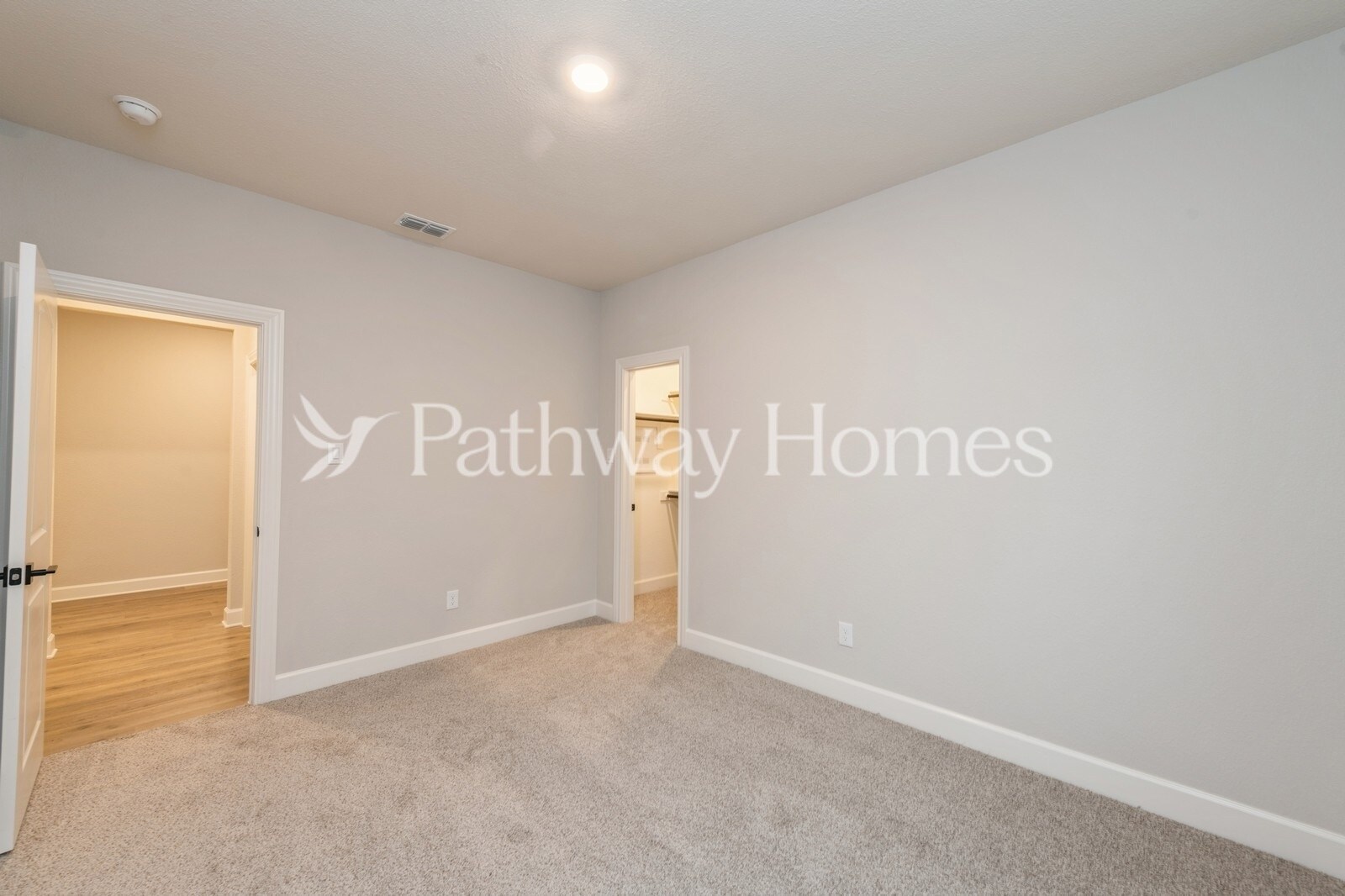 Building Photo - 624 Brookside Dr