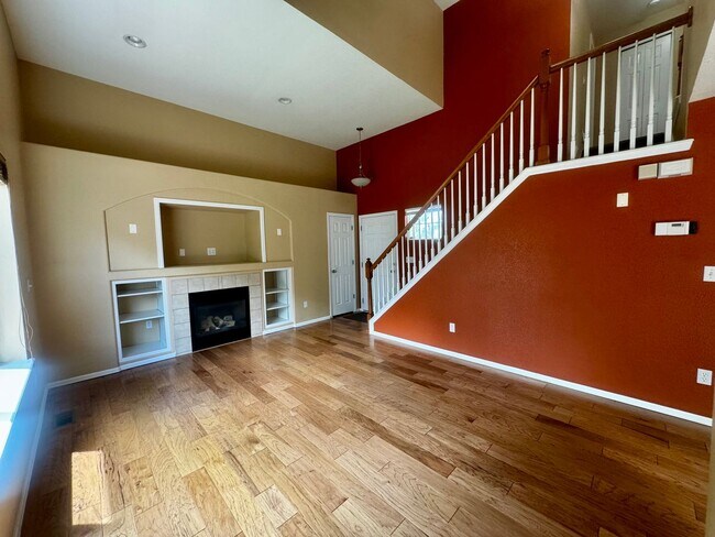Building Photo - 3 Bedroom Home with Basement in Stetson Hills