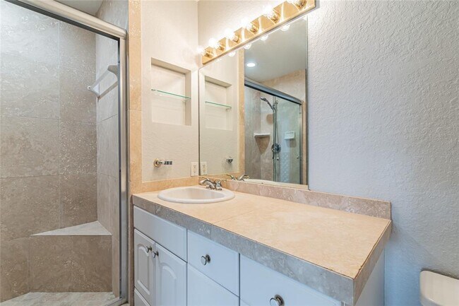 Building Photo - 2323 Feather Sound Dr
