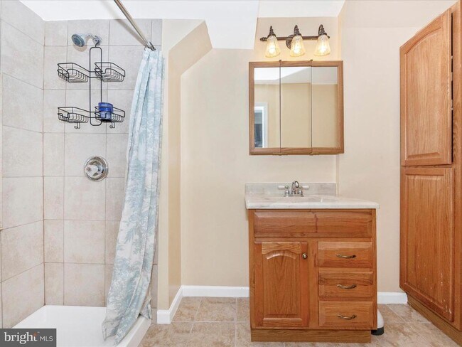 Building Photo - 8403 Black Willow Ct