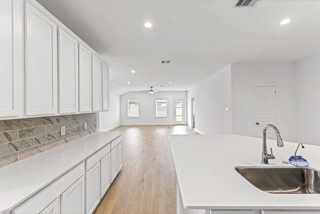 Building Photo - 30226 Belgrade Pk Ln