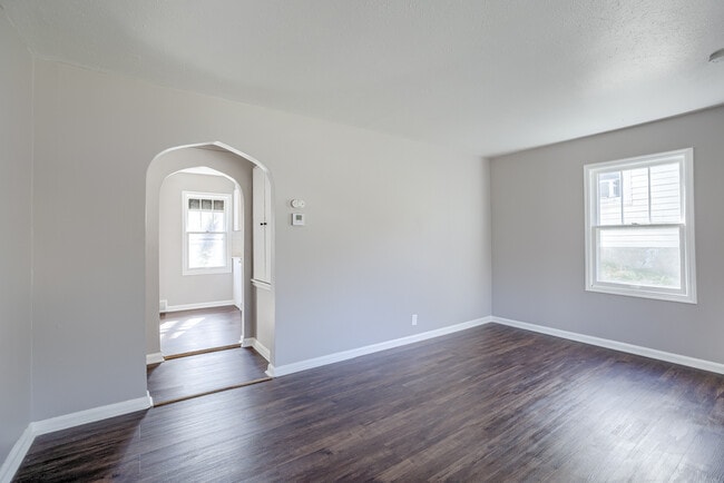 Building Photo - 3717 N 42nd St