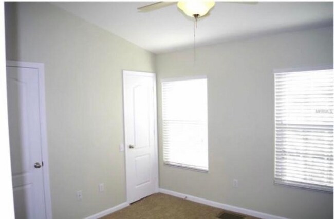 Building Photo - 4502 Kennewick Pl