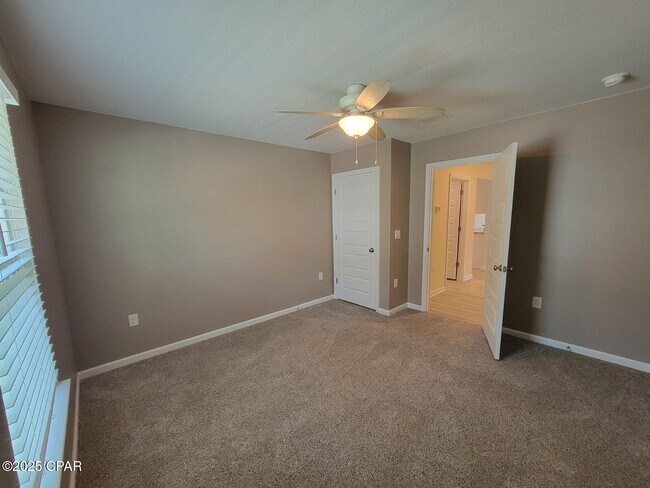 Building Photo - 6585 Slabinski Ln