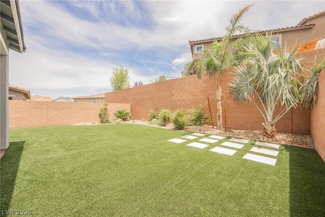 Building Photo - 44 Verde Rosa Dr