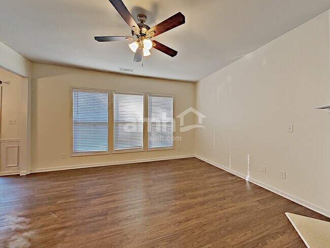 Building Photo - 2972 Briaroak Dr