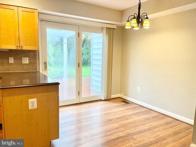 Building Photo - 13121 Memory Ln