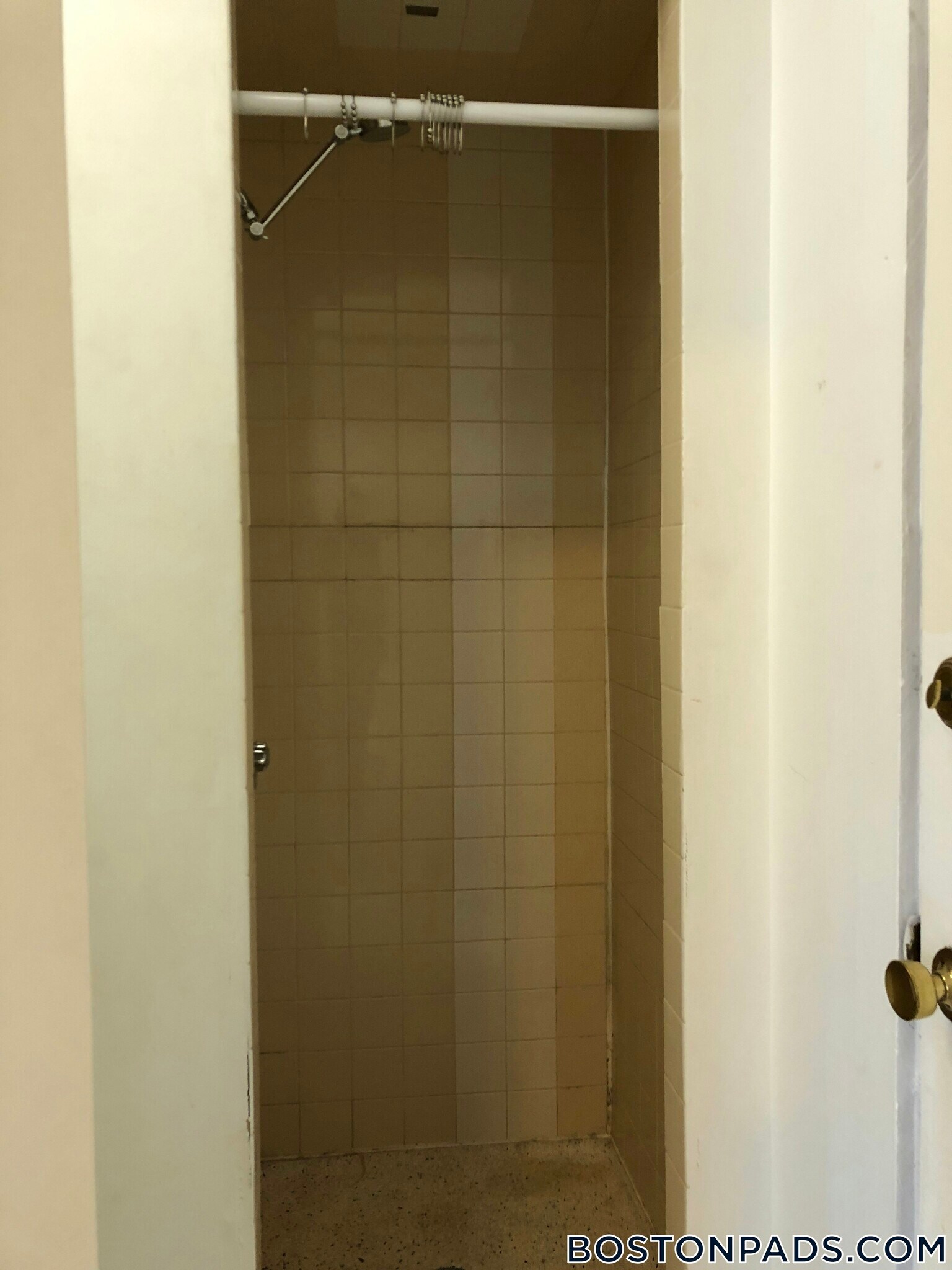 Building Photo - 41 Anderson St