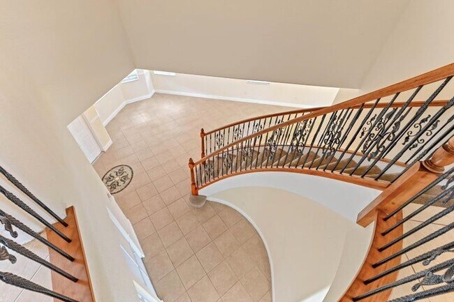 Building Photo - 9942 Shepard Pl