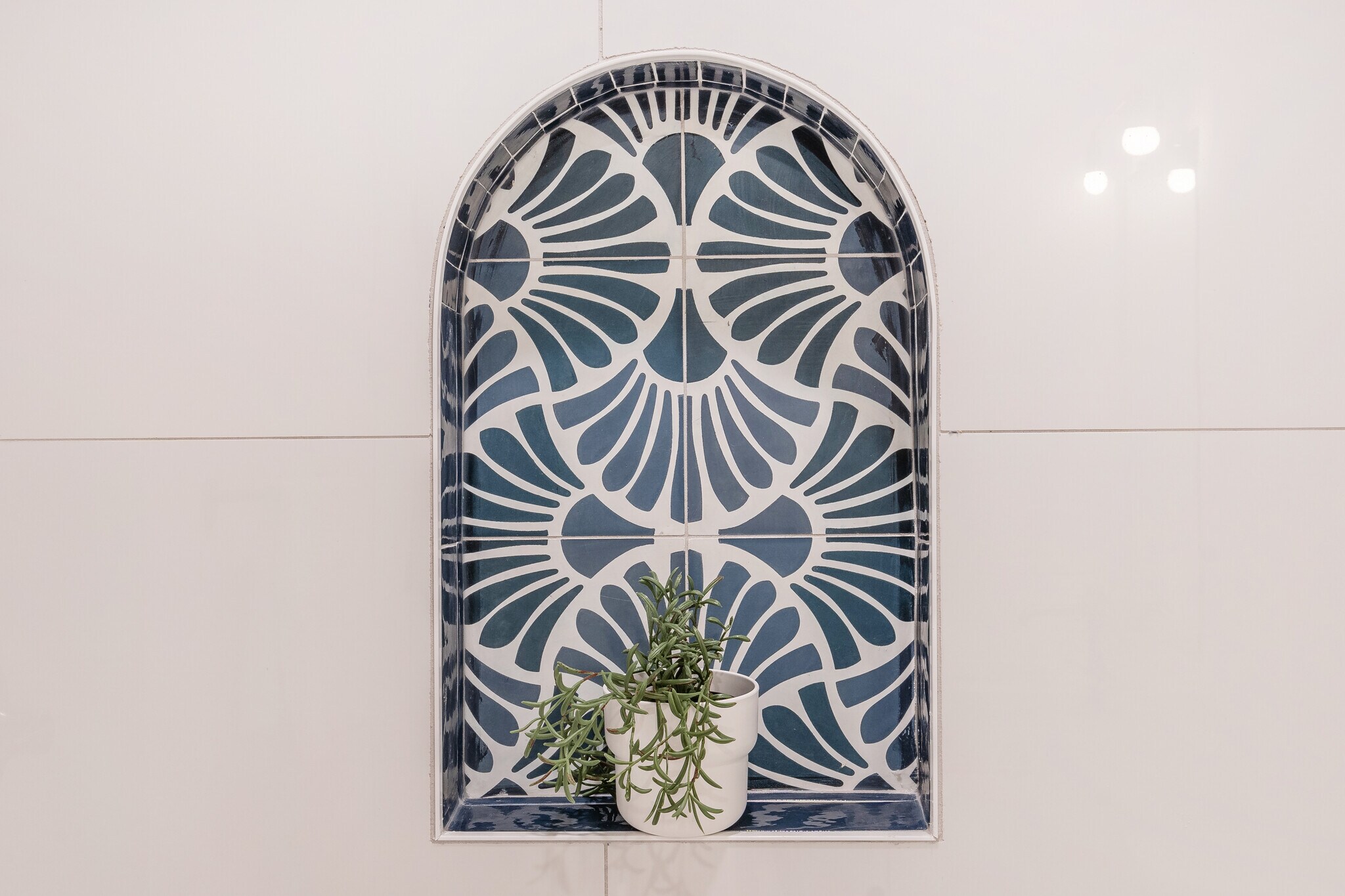 Building Photo - 1627 Fontain St