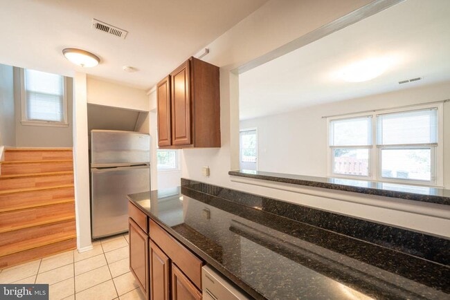 Building Photo - 9572 Inverary Ct