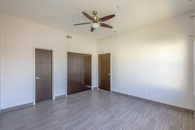 Building Photo - 502 Shiloh Dr