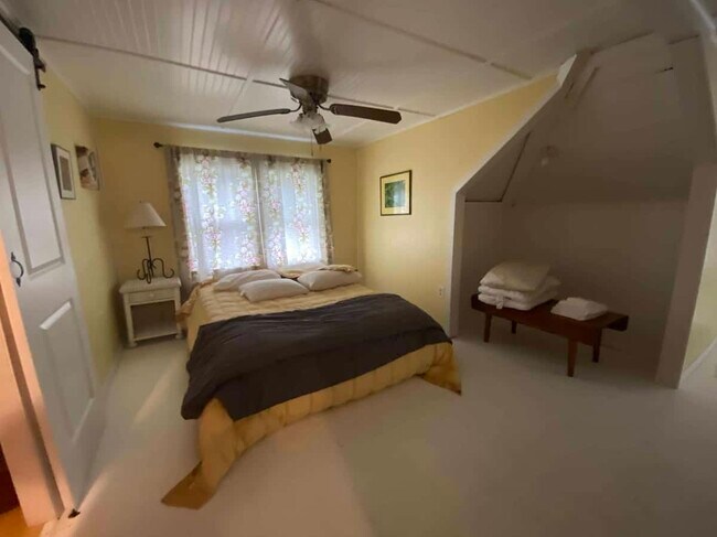 Building Photo - 85 Briggs St