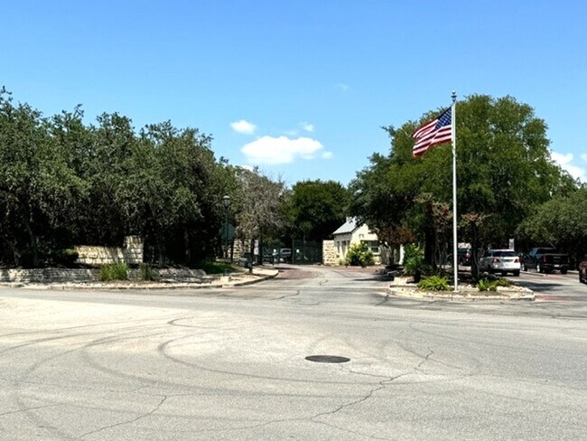 Building Photo - Ready For Move In! A Must See in Rogers Ranch - 4 Bedroom 2 Bath with Custom Features