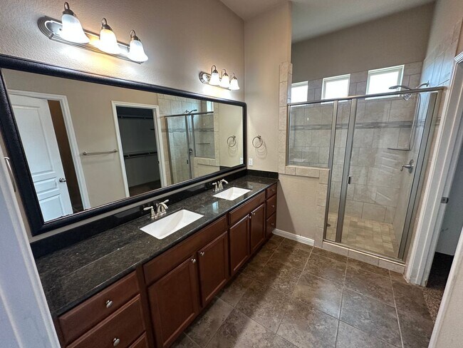 Building Photo - AVAILABLE NOW ; APPLY TODAY!!!