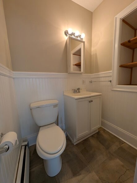 Bathroom - 38 Williams St