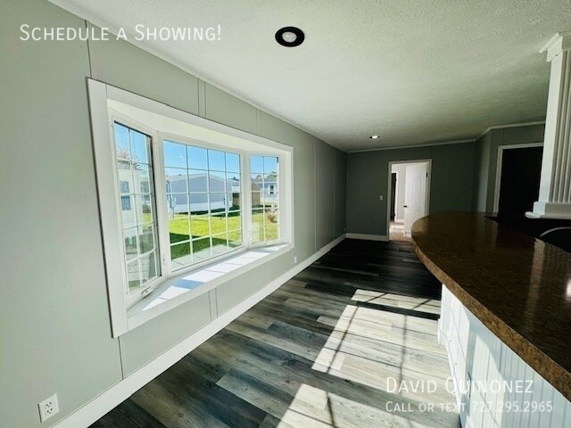 Building Photo - 701 Mill St