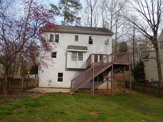 Building Photo - 502 Tyler Run Dr