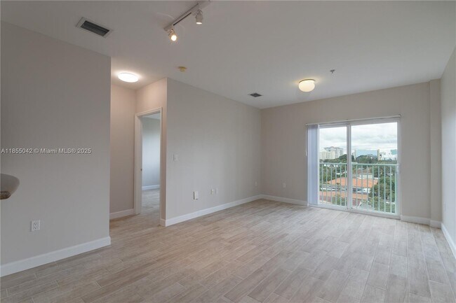 Building Photo - 2280 SW 32nd Ave