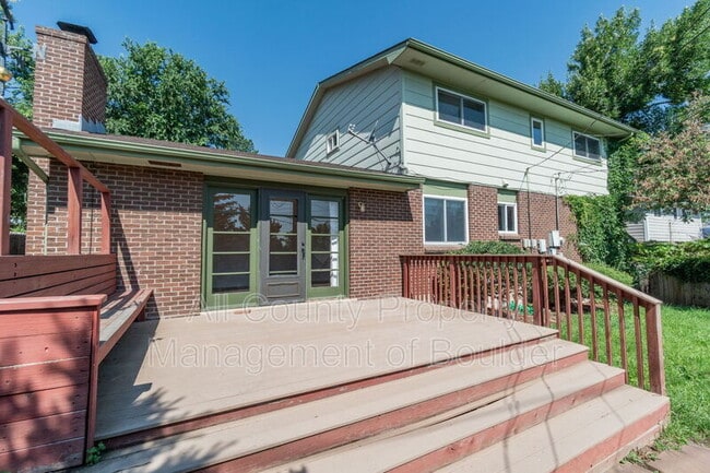 Building Photo - 1530 Ithaca Dr