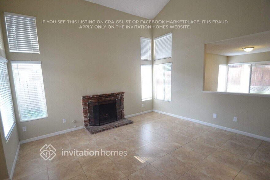 Building Photo - 16371 Hazelwood Ct