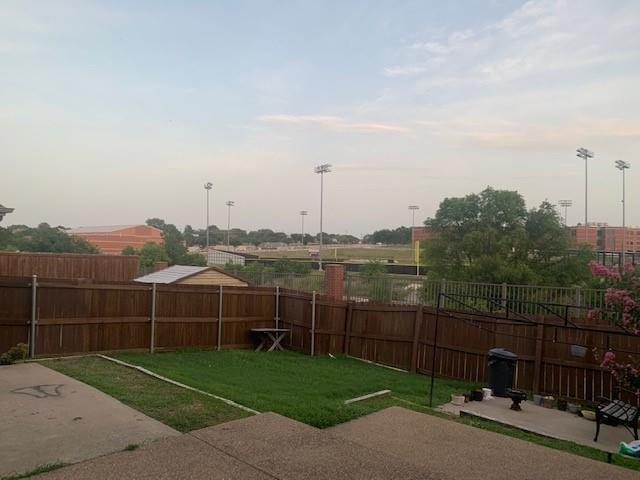 Building Photo - 1027 Creek Bend