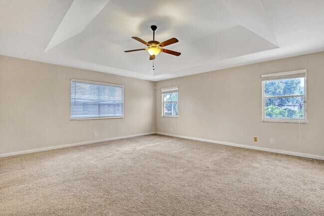 Building Photo - 8982 Indian River Run S