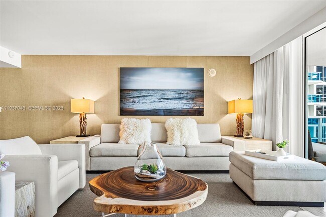 Building Photo - 102 24th St