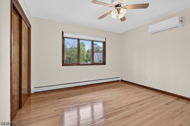 Building Photo - 97 Sipp Ave