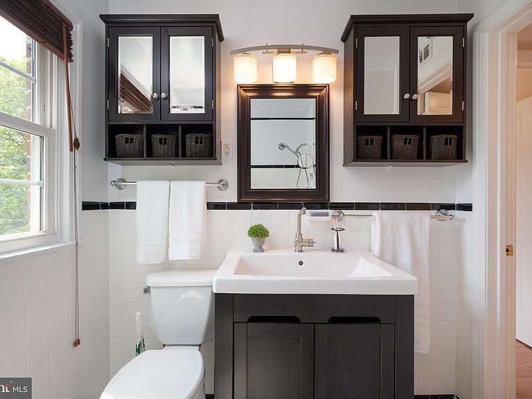 Building Photo - 6726 W Wakefield Dr