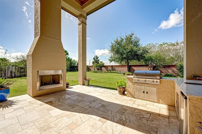 Building Photo - 2914 Cotswold Lane