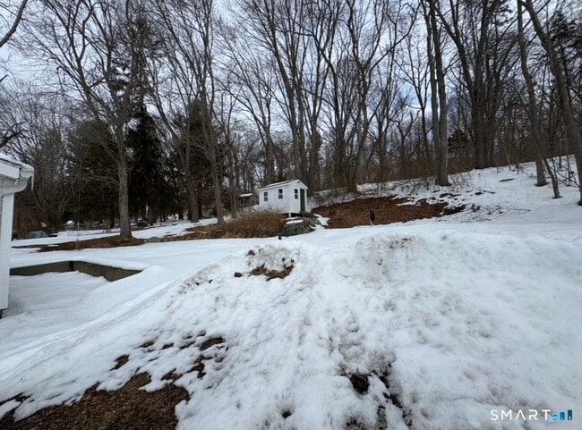 Building Photo - 25 Wawecus Hill Rd