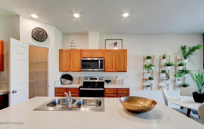 Building Photo - 6 Bella Vita Way