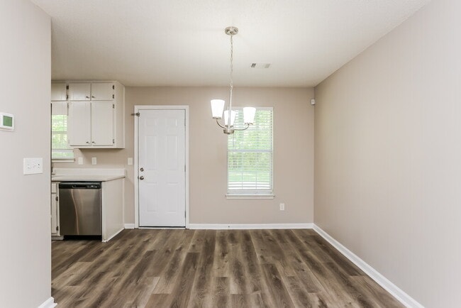 Building Photo - 130 Harriette Dr