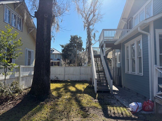 Stairs to apt - 1112 E Duffy St