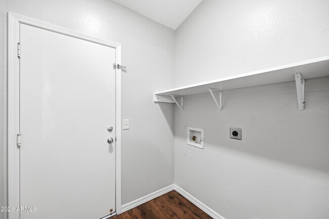 Building Photo - 7239 W Morrow Dr