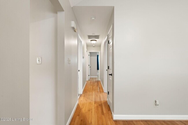 Building Photo - 609 Fenley Ave